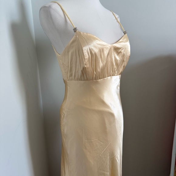 ✨ Vintage Gold Satin Slip Dress — Minimal Chic Old Money Elegance L - Picture 4 of 10